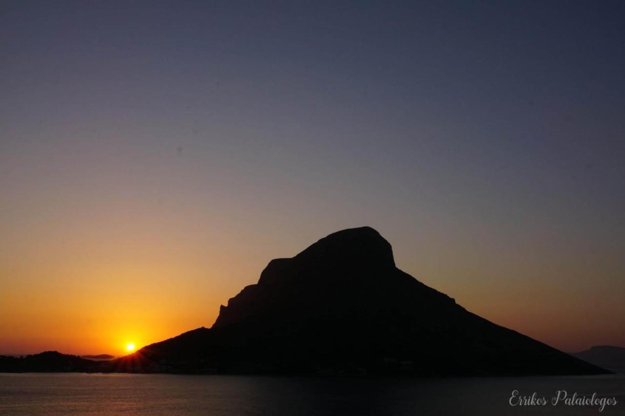 Lina Studios Kalymnos Town Екстер'єр фото